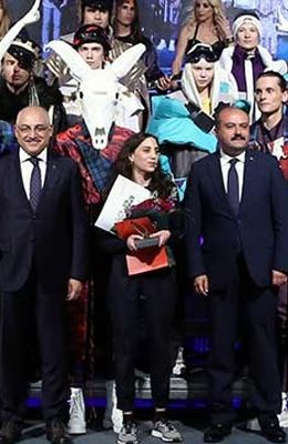 http://www.patronlardunyasi.com/haber/Hazir-giyim-ihracati-4-ayda-yuzde-10-8-artti-rekora-gidiyor/204837